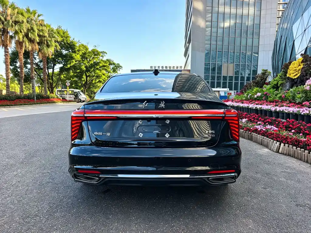 Hongqi H5 2024 1.5T DCT Zhilian Qiyun Edition купить на сайте DeffCars