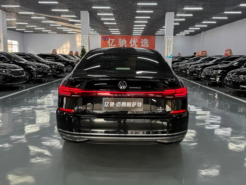 Passat 2023 facelift 330TSI luxury version купить на сайте DeffCars