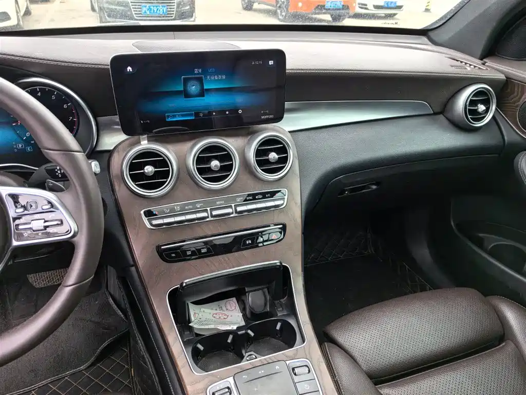 Mercedes-Benz GLC 2020 facelift GLC 260 L 4MATIC luxury model купить на сайте DeffCars