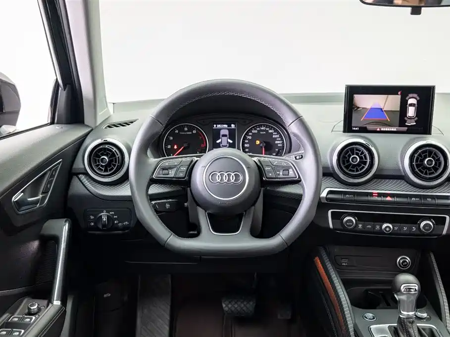 Audi Q2L 2024 facelift 35TFSI fashionable and dynamic купить на сайте DeffCars