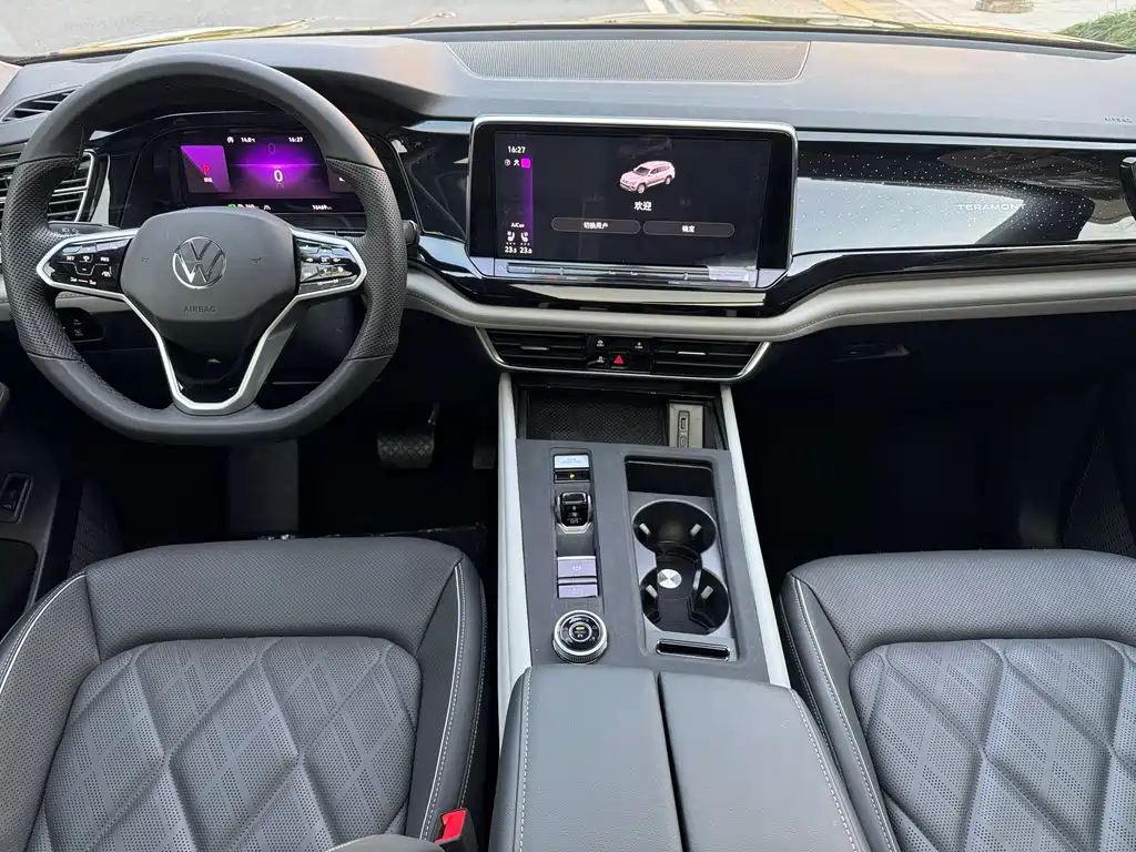 Touron 2024 380TSI four-wheel drive luxury version купить на сайте DeffCars