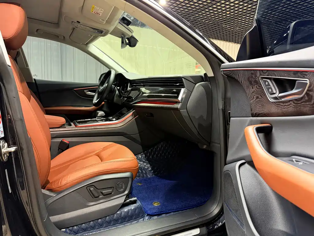 Audi Q8 2019 55 TFSI luxury and dynamic model купить на сайте DeffCars