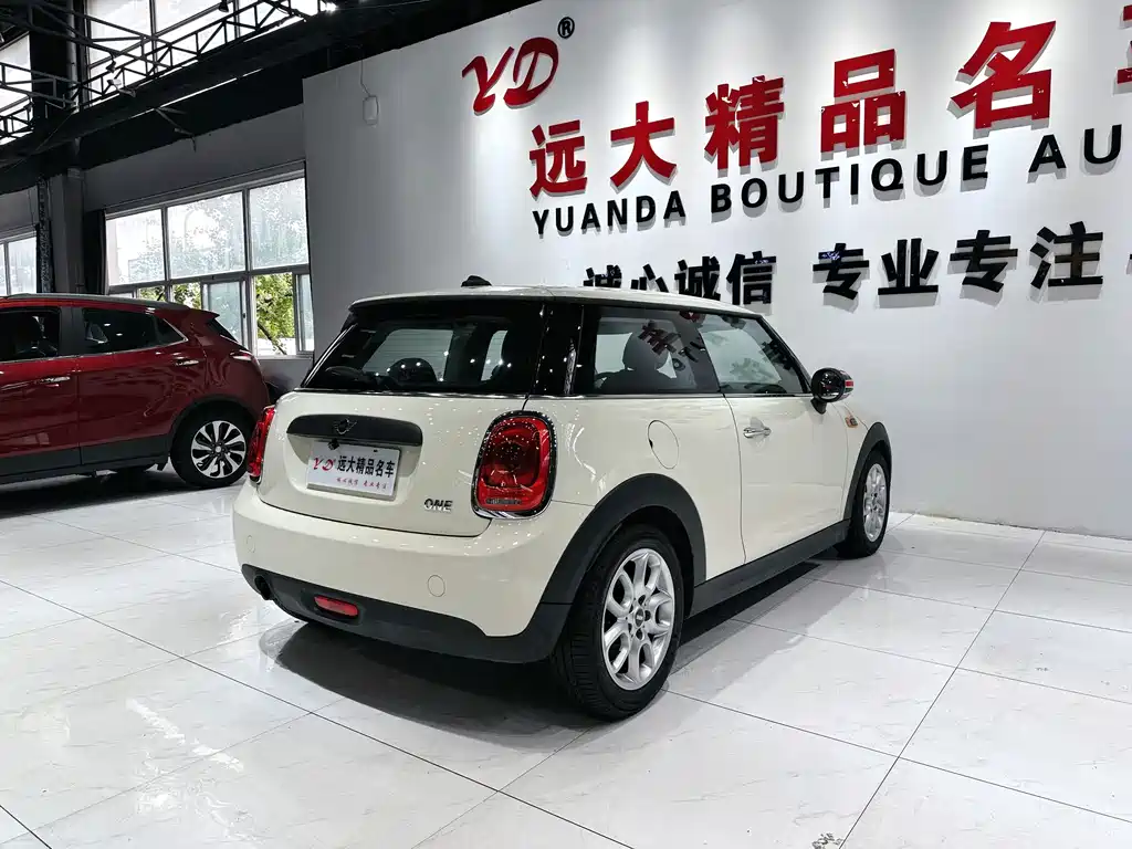 MINI 2018 1.5T ONE купить на сайте DeffCars