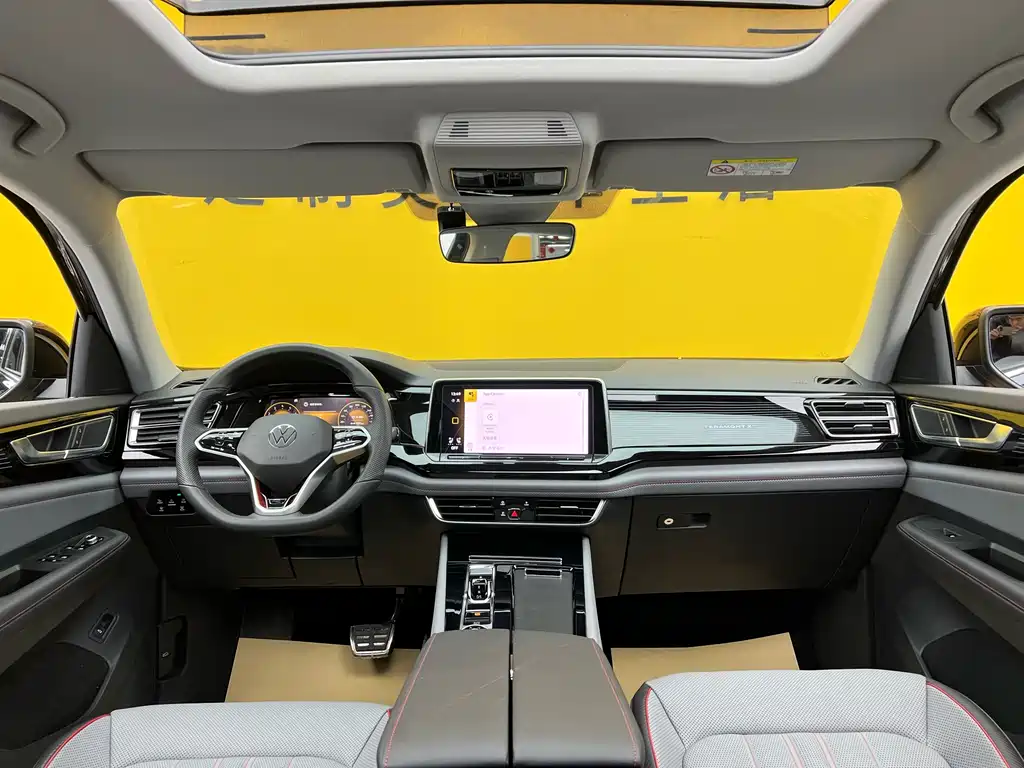 Touron 2024 Touron X 380TSI four-wheel drive luxury version купить на сайте DeffCars