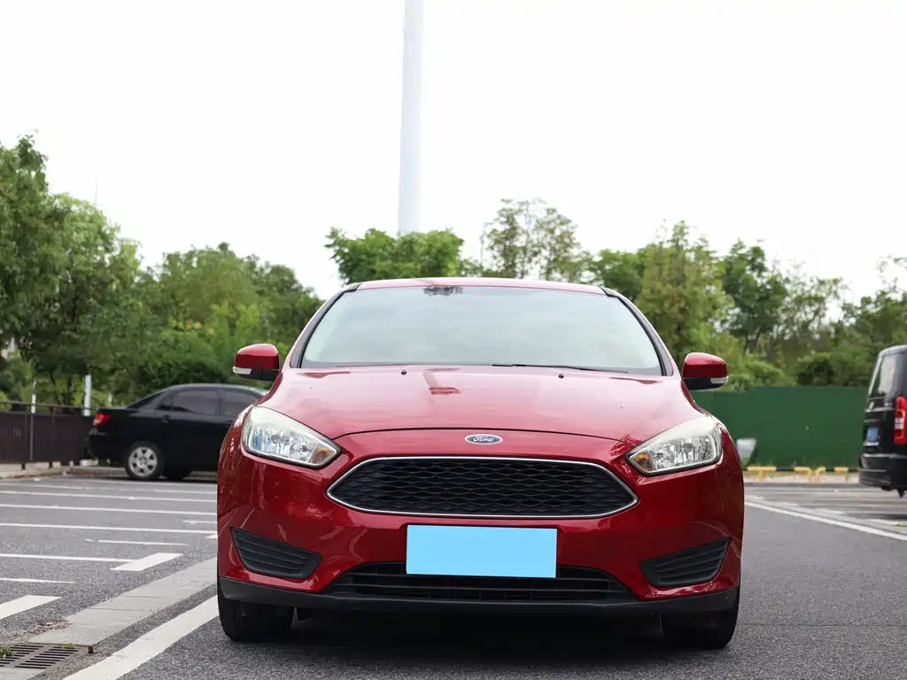 Focus 2018 Hatchback Classic 1.6L Automatic Comfort Smart Mobility Edition купить на сайте DeffCars