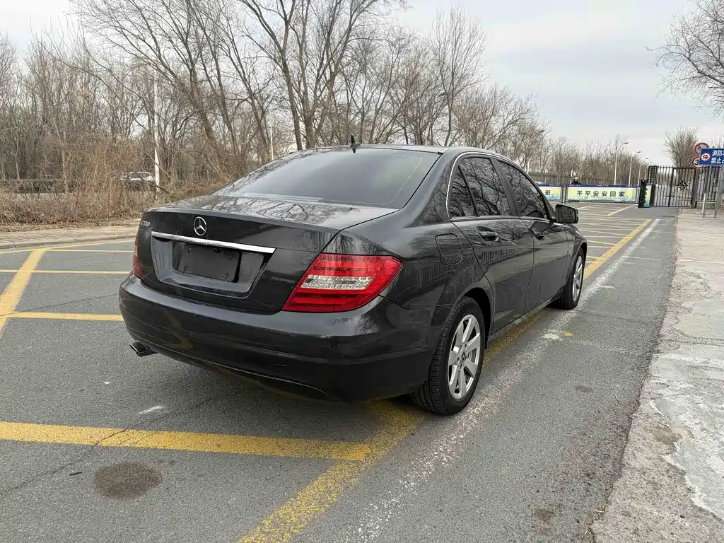 Mercedes-Benz C-Class 2011 C 180K Classic купить на сайте DeffCars