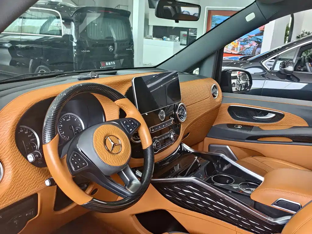 Vito 2023 2.0T Business Edition 7 seats купить на сайте DeffCars