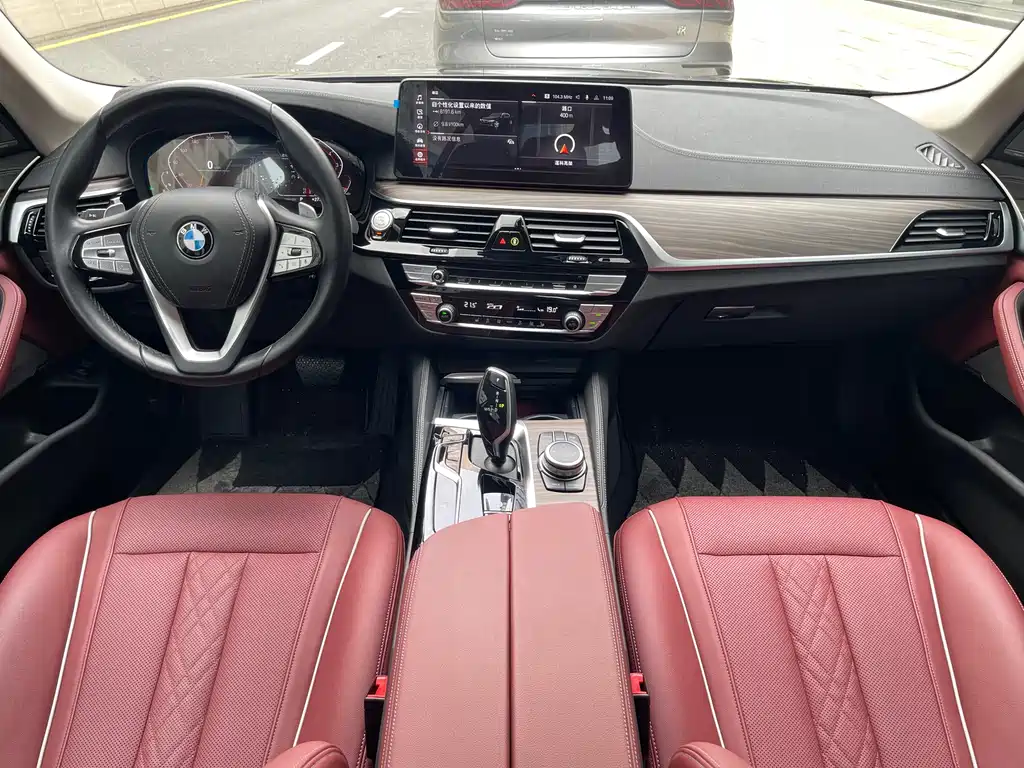 BMW 5 Series 2022 530Li Leading Luxury Package купить на сайте DeffCars