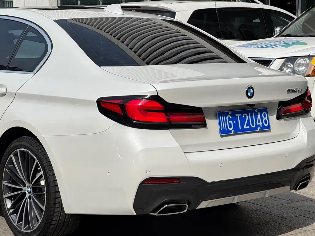 BMW 5 Series 2022 facelift 530Li leading M sports package купить на сайте DeffCars