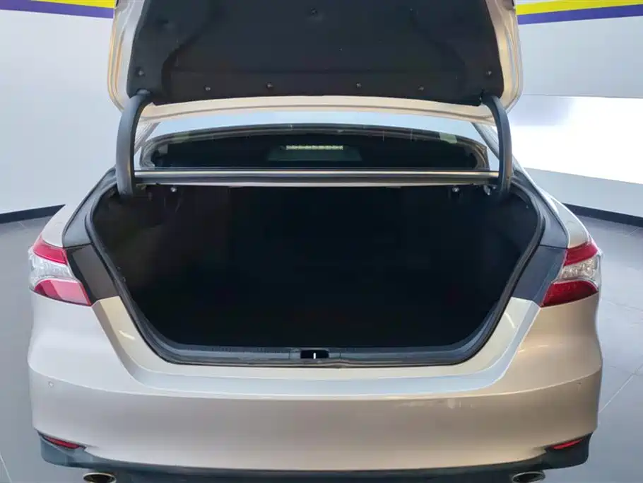 Camry 2019 2.0G Deluxe Edition National VI купить на сайте DeffCars
