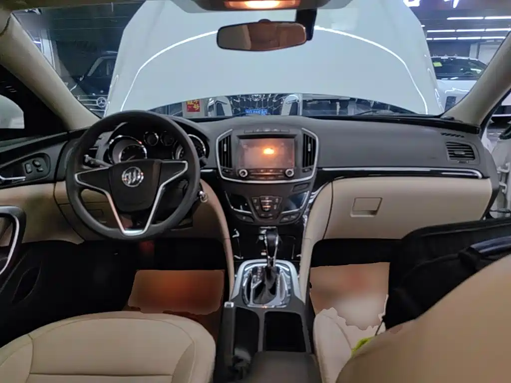 Regal 2015 2.0L Leading Fashion Edition купить на сайте DeffCars