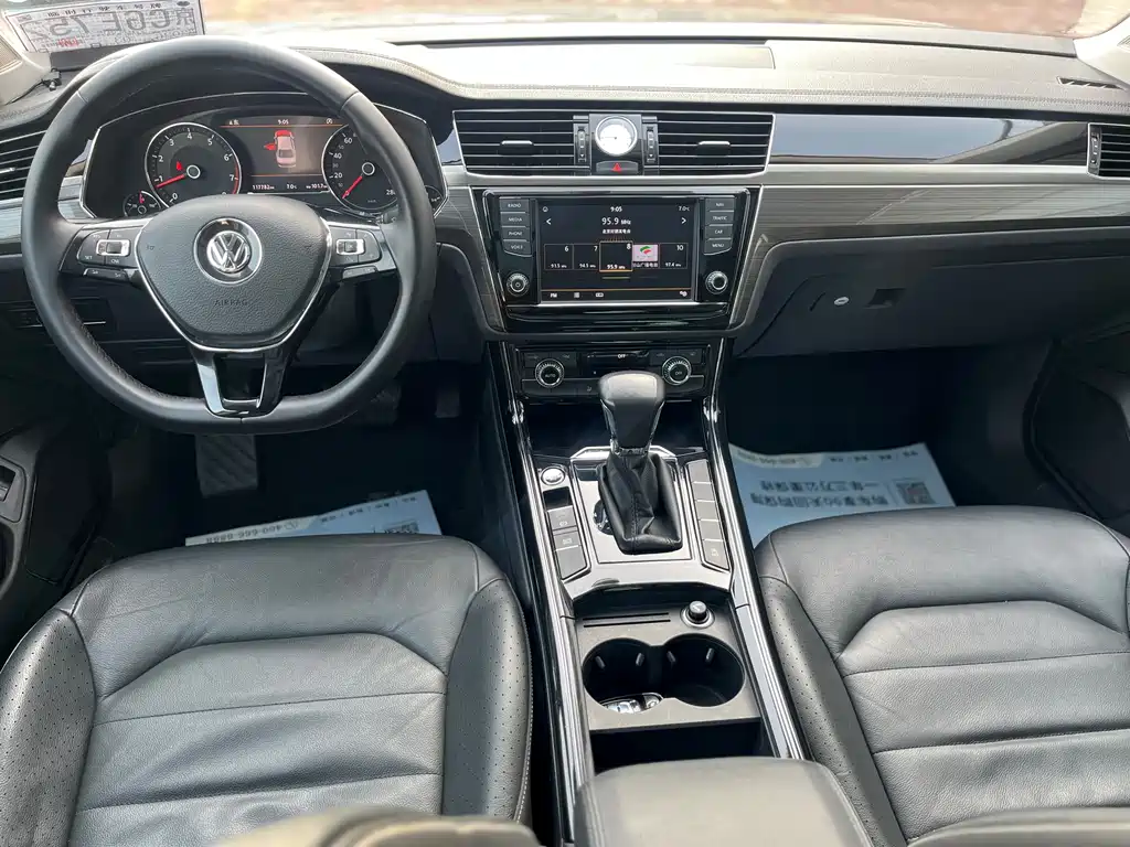 Huiang 2016 380TSI 2WD Yuzun Edition купить на сайте DeffCars