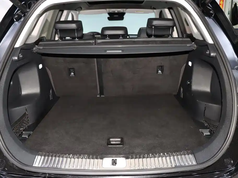 Hongqi HS5 2022 facelift 2.0T Zhilian Flagship Edition купить на сайте DeffCars