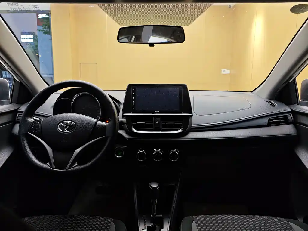 Vios 2022 1.5L 20th Anniversary Edition купить на сайте DeffCars