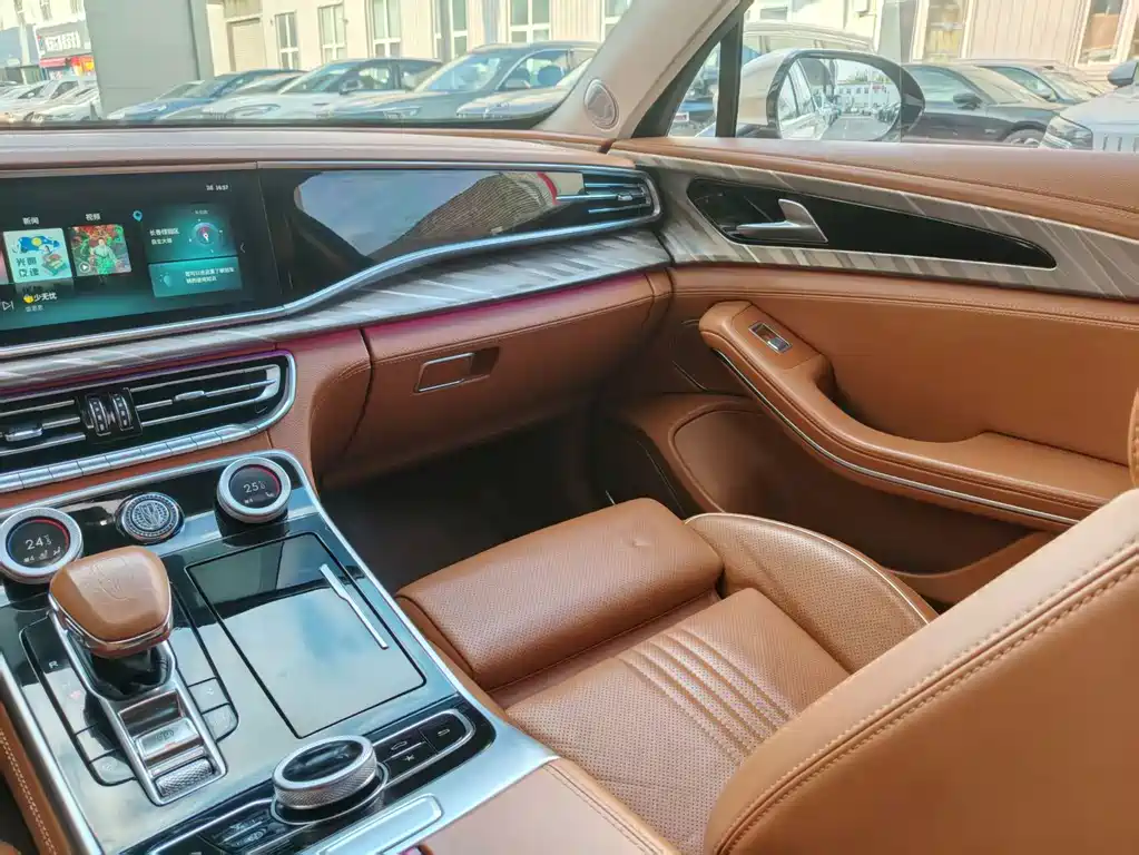 Hongqi H9 2020 2.0T Zhilian Flagship Edition купить на сайте DeffCars