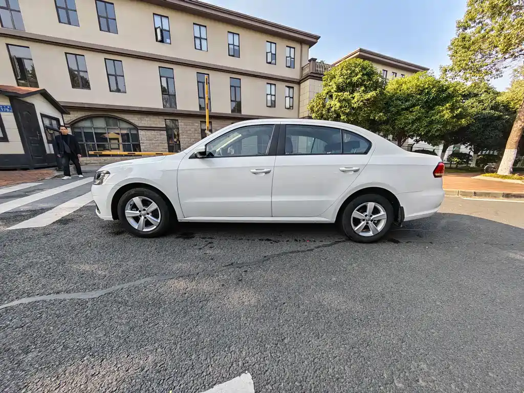 Lavida 2019 Lavida Qihang 1.5L Automatic Fashion Edition National VI купить на сайте DeffCars