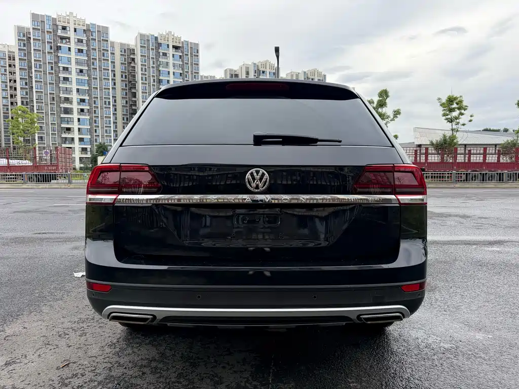 Touron 2017 380TSI four-wheel drive comfort version купить на сайте DeffCars