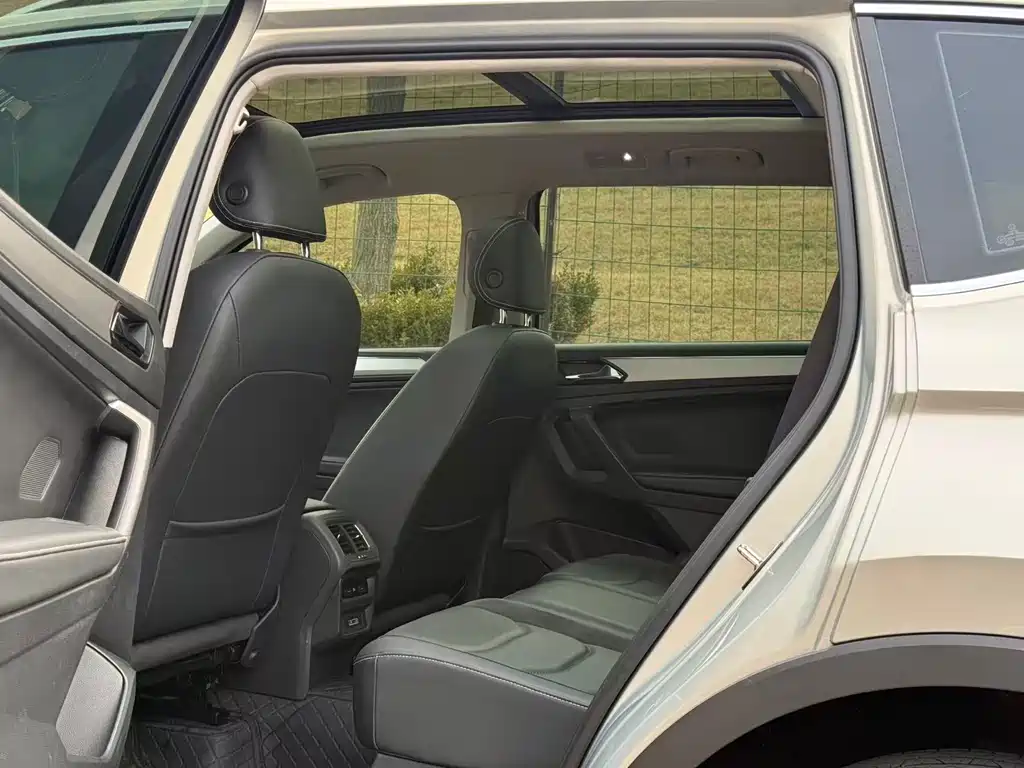 Tiguan L 2018 330TSI automatic two-wheel drive luxury version купить на сайте DeffCars