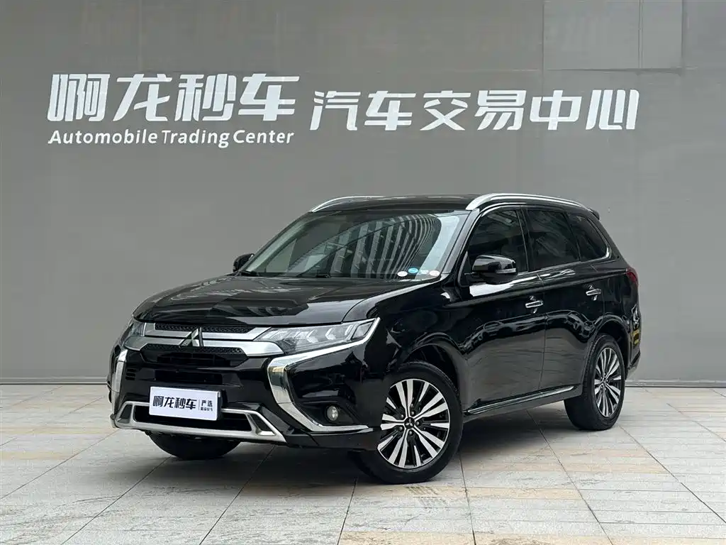 Outlander 2021 2.4L four-wheel drive exclusive version 7 seats купить на сайте DeffCars