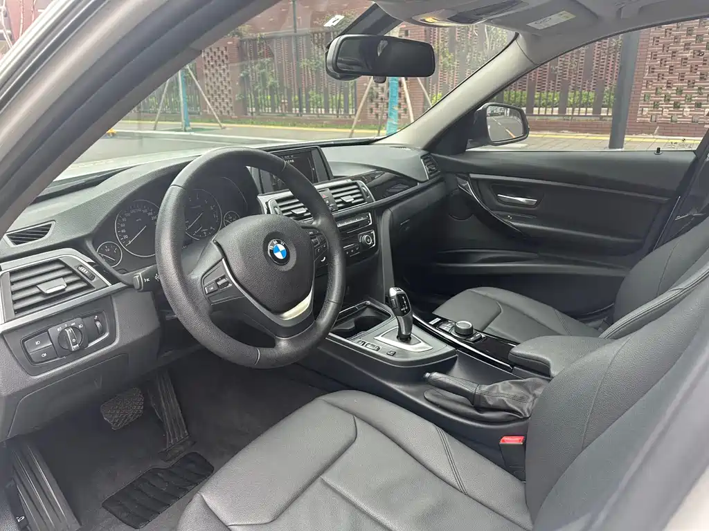 BMW 3 Series 2017 320Li Fashion Model купить на сайте DeffCars