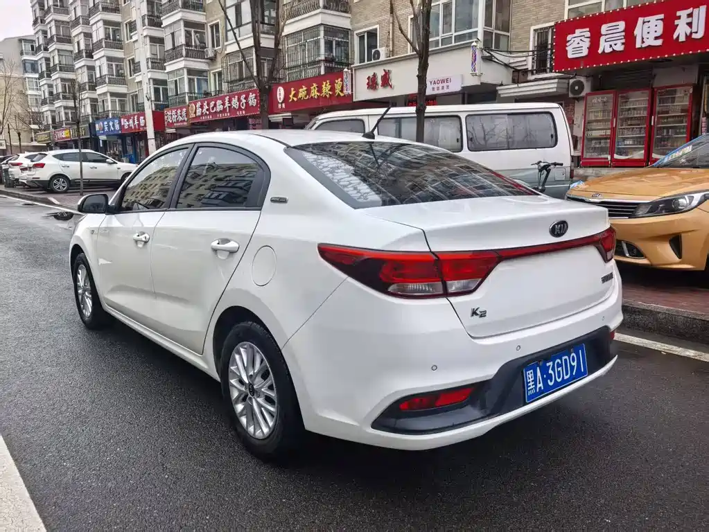 Kia K2 2017 Sedan 1.4L MT 15th Anniversary Special Edition GLS купить на сайте DeffCars