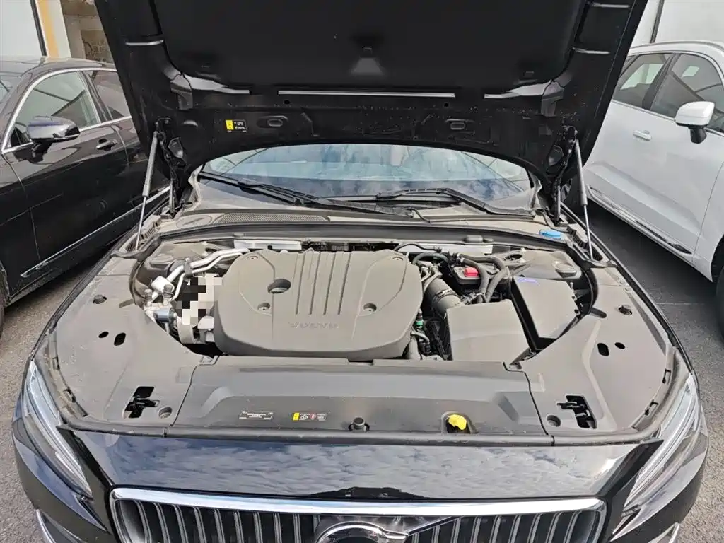 Volvo S90 2025 B5 Zhiyuan Luxury Edition купить на сайте DeffCars