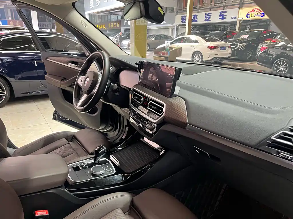 BMW X3 2023 xDrive30i Advanced M Night Package купить на сайте DeffCars