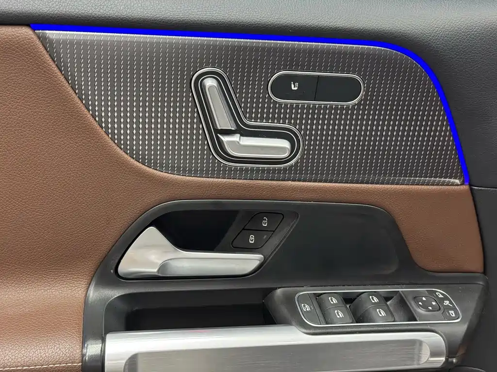 Mercedes-Benz GLB 2023 GLB 220 Fashion Model купить на сайте DeffCars