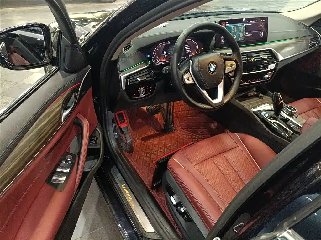 BMW 5 Series 2021 530Li Leading Luxury Package купить на сайте DeffCars
