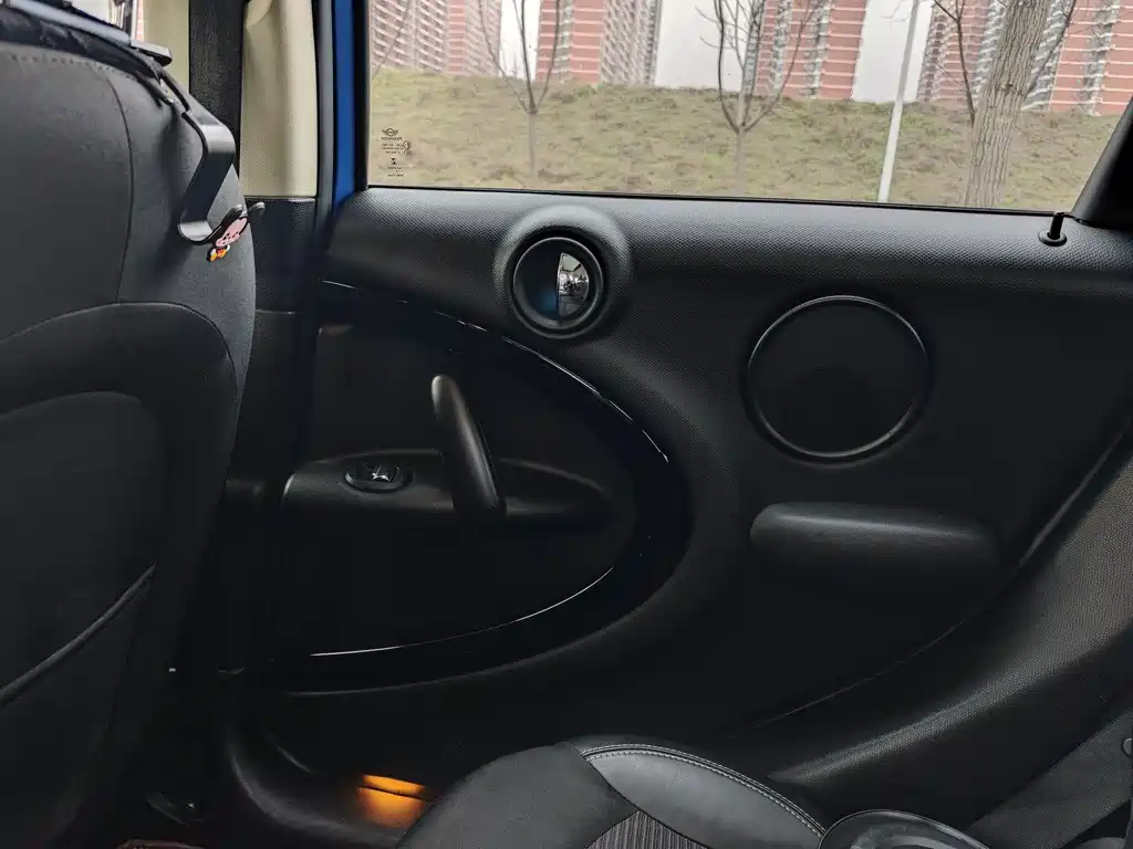 MINI COUNTRYMAN 2014 1.6L COOPER Excitement купить на сайте DeffCars