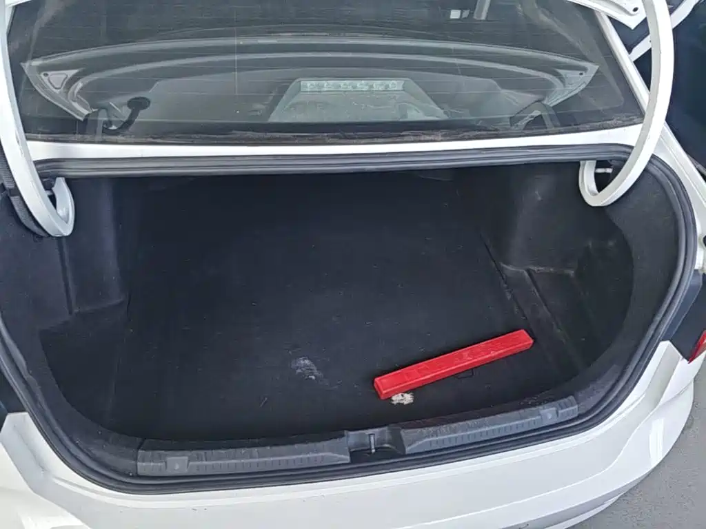 Lavida 2022 1.5L automatic comfort version купить на сайте DeffCars
