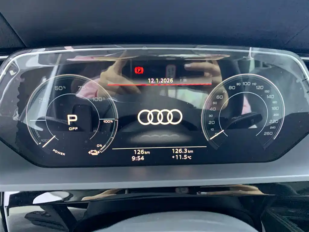 Audi e-tron 2021 50 quattro luxury model купить на сайте DeffCars