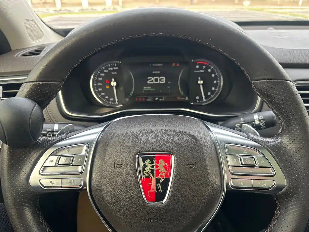 Roewe RX8 2018 30T Intelligent Networked Four-wheel Drive Supreme Edition купить на сайте DeffCars
