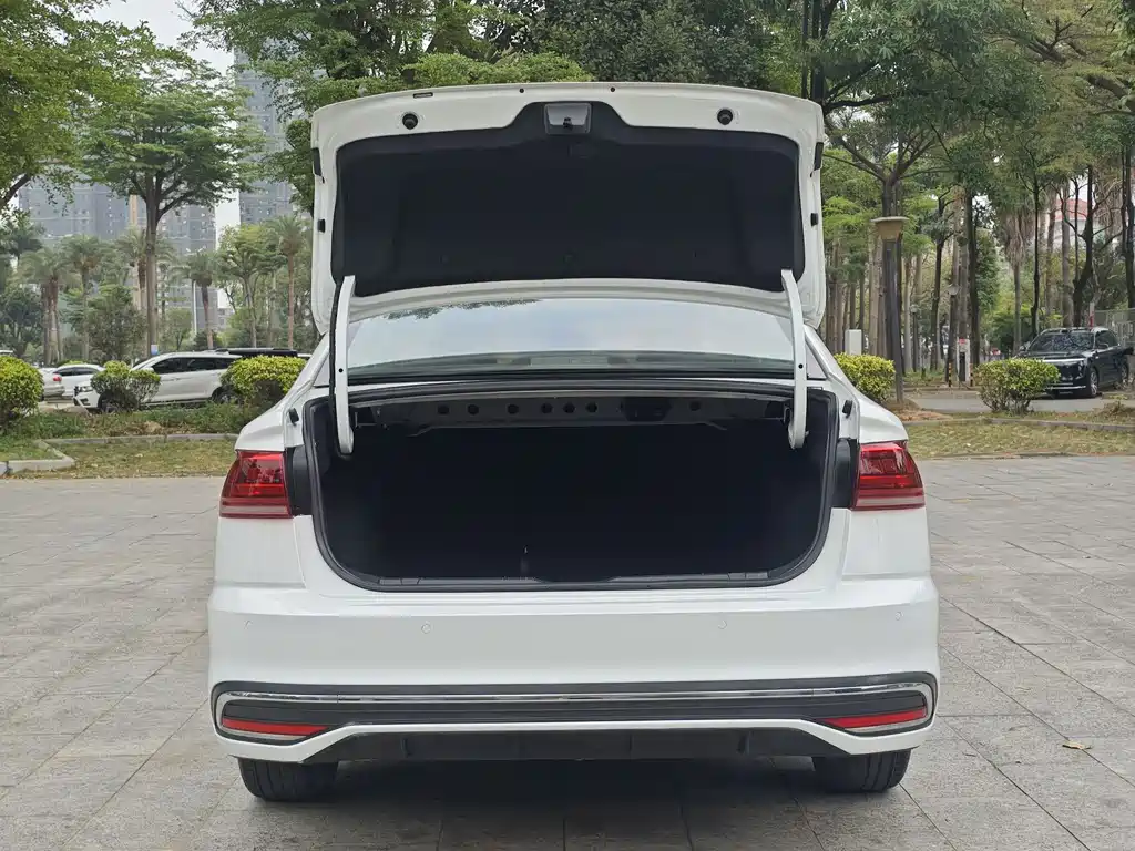 Bora 2023 200TSI DSG Yuexing Edition купить на сайте DeffCars