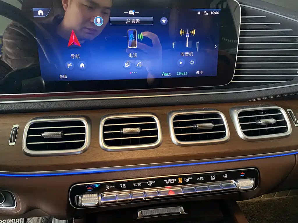 Mercedes-Benz GLE New Energy 2024 GLE 400 e 4MATIC купить на сайте DeffCars