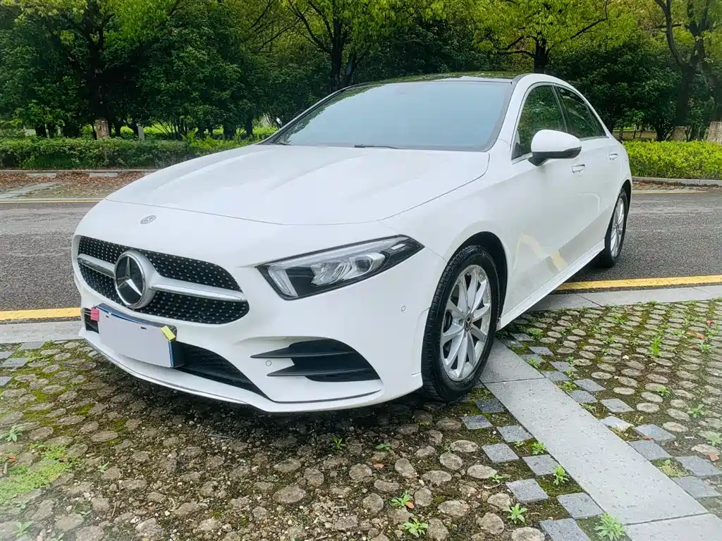 Mercedes-Benz A-Class 2020 A 200 L Sports Sedan купить на сайте DeffCars