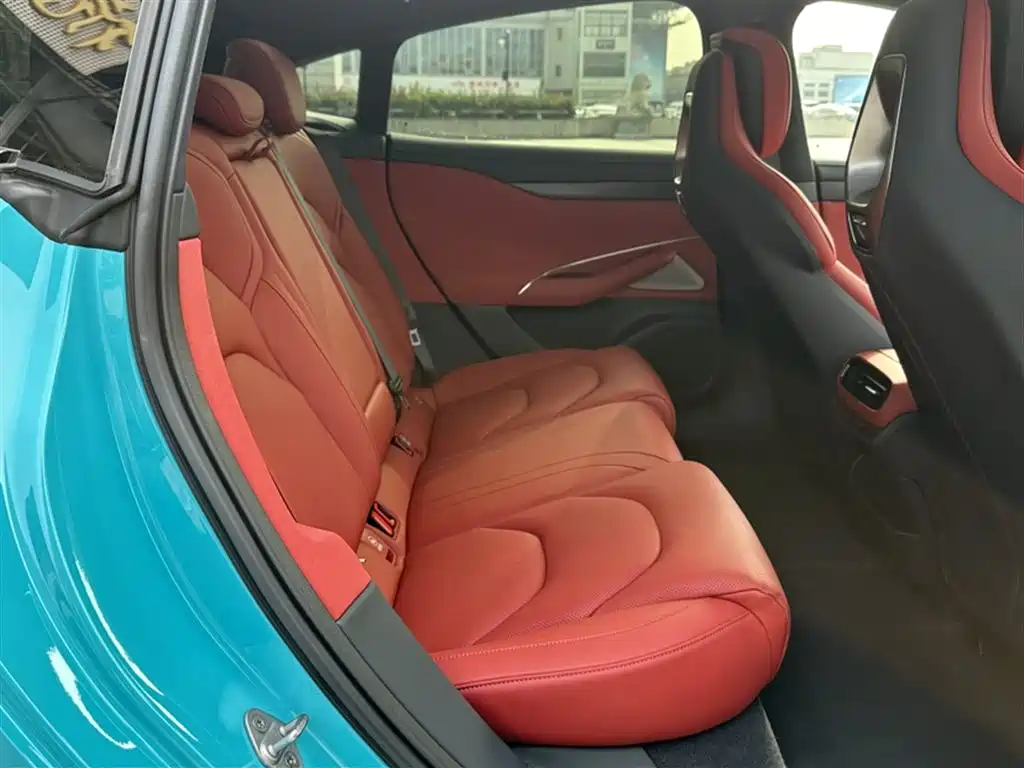 Xiaomi SU7 2024 4WD Max Founder Edition купить на сайте DeffCars