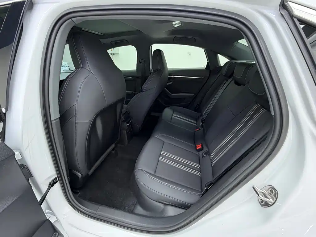 Audi A3 2023 A3L Limousine 35 TFSI Fashionable and Sporty купить на сайте DeffCars
