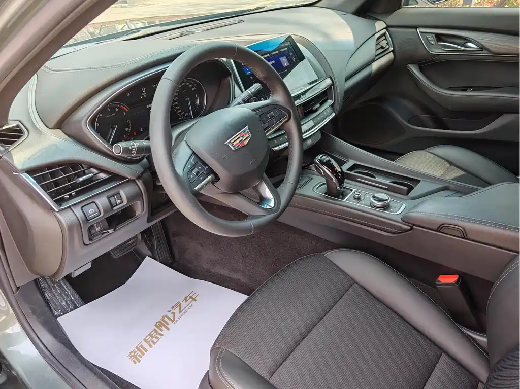 Cadillac CT5 2022 28T Fashion Model купить на сайте DeffCars