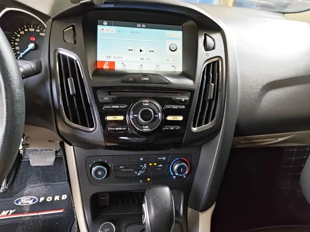 Focus 2017 Sedan 1.6L Automatic Comfort Smart Mobility Edition купить на сайте DeffCars