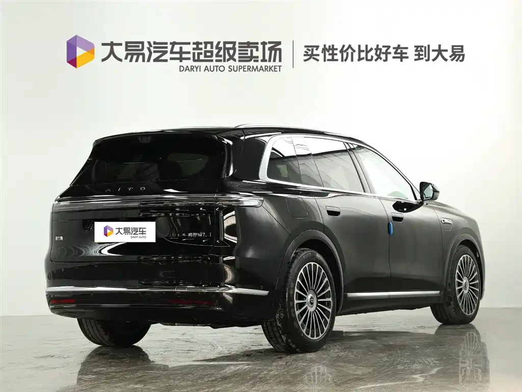 Wenjie M7 2026 extended range Max four-wheel drive version 5 seats купить на сайте DeffCars