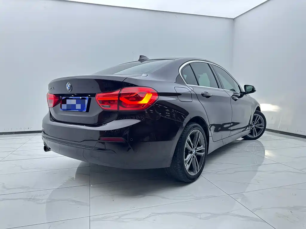 BMW 1 Series 2018 118i Sports купить на сайте DeffCars