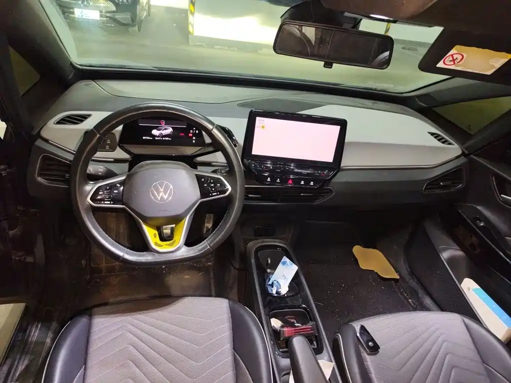 Volkswagen ID.3 2023 upgraded model pure smart version купить на сайте DeffCars