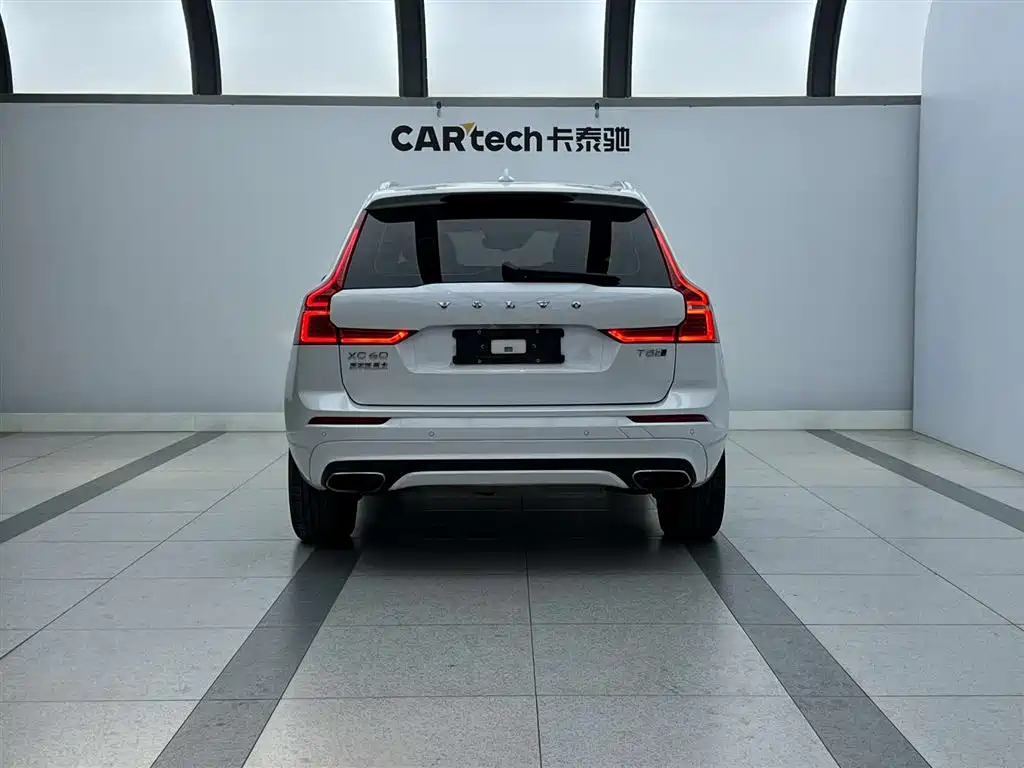Volvo XC60 2018 T5 four-wheel drive Zhiyuan Sport Edition купить на сайте DeffCars