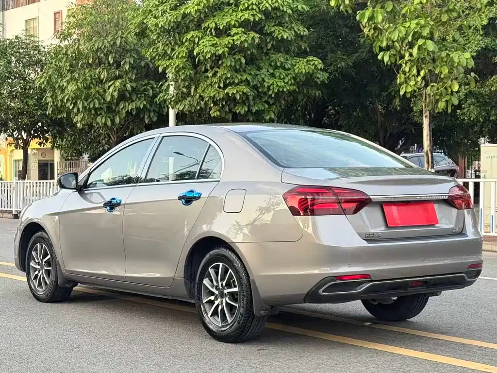 Emgrand 2019 Leading Edition 1.5L CVT Luxury Type National V купить на сайте DeffCars