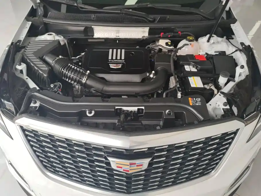 Cadillac XT5 2023 2.0T two-wheel drive fashion model купить на сайте DeffCars