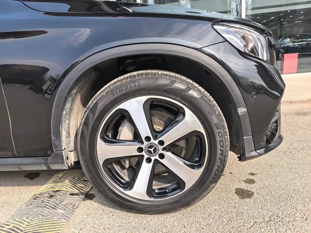 Mercedes-Benz GLC Coupe 2017 GLC 200 4MATIC Coupe SUV купить на сайте DeffCars