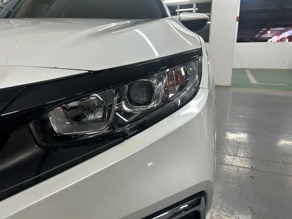 Civic 2019 180TURBO CVT Sports Edition National VI купить на сайте DeffCars