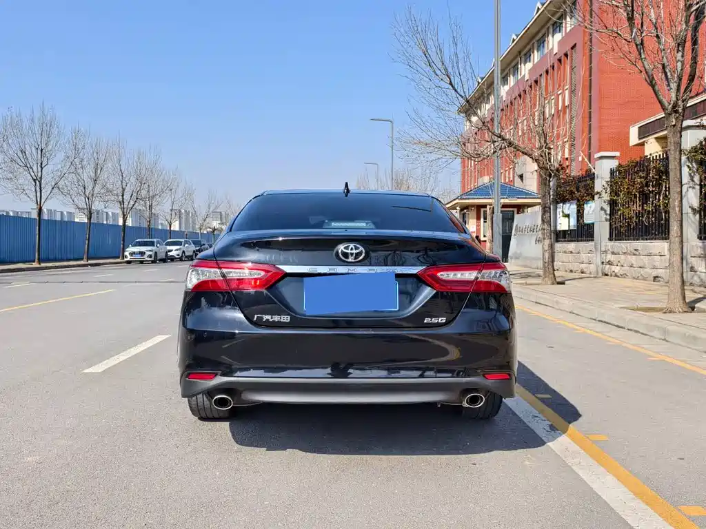 Camry 2021 2.5G Deluxe Edition купить на сайте DeffCars