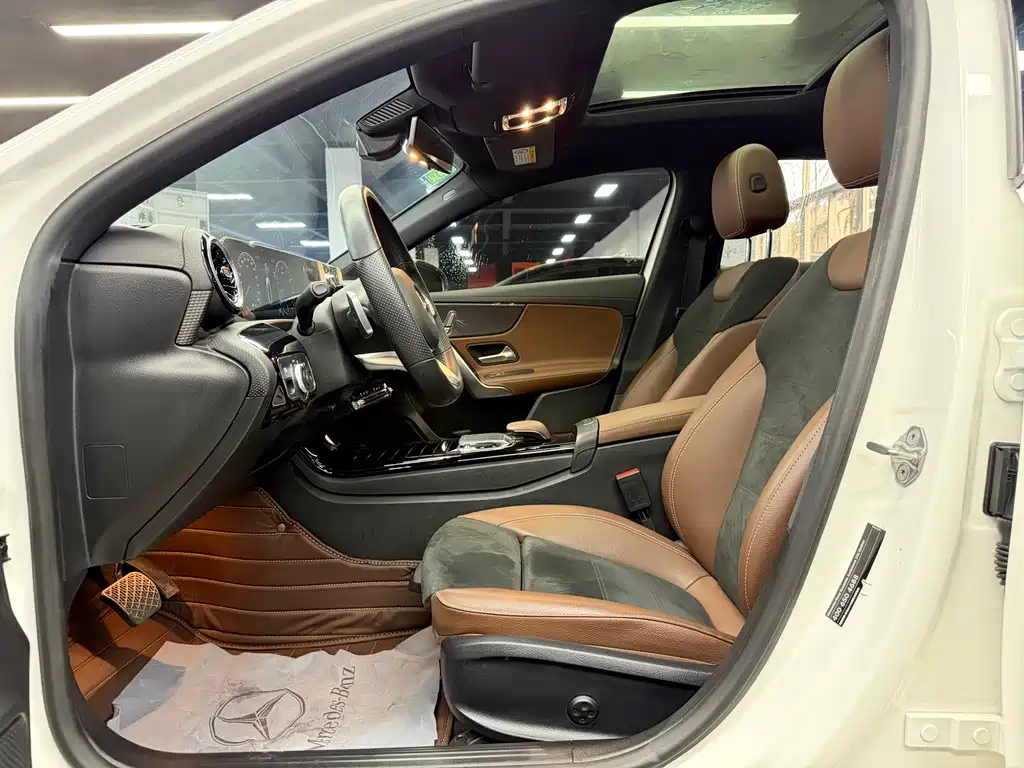 Mercedes-Benz A-Class 2019 A 200 L Sports Sedan купить на сайте DeffCars